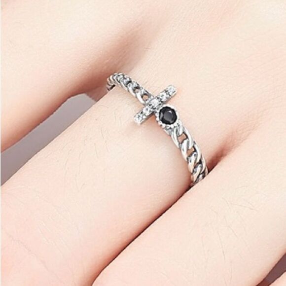 Chain Link CZ Adjustable Minimalist Ring - Picture 3 of 10